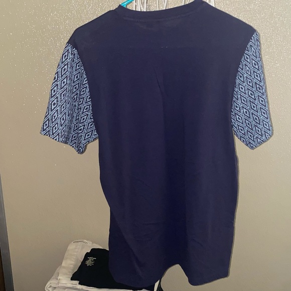 UNIVIBE SHIRT SIZE MEDIUM - Picture 3 of 3